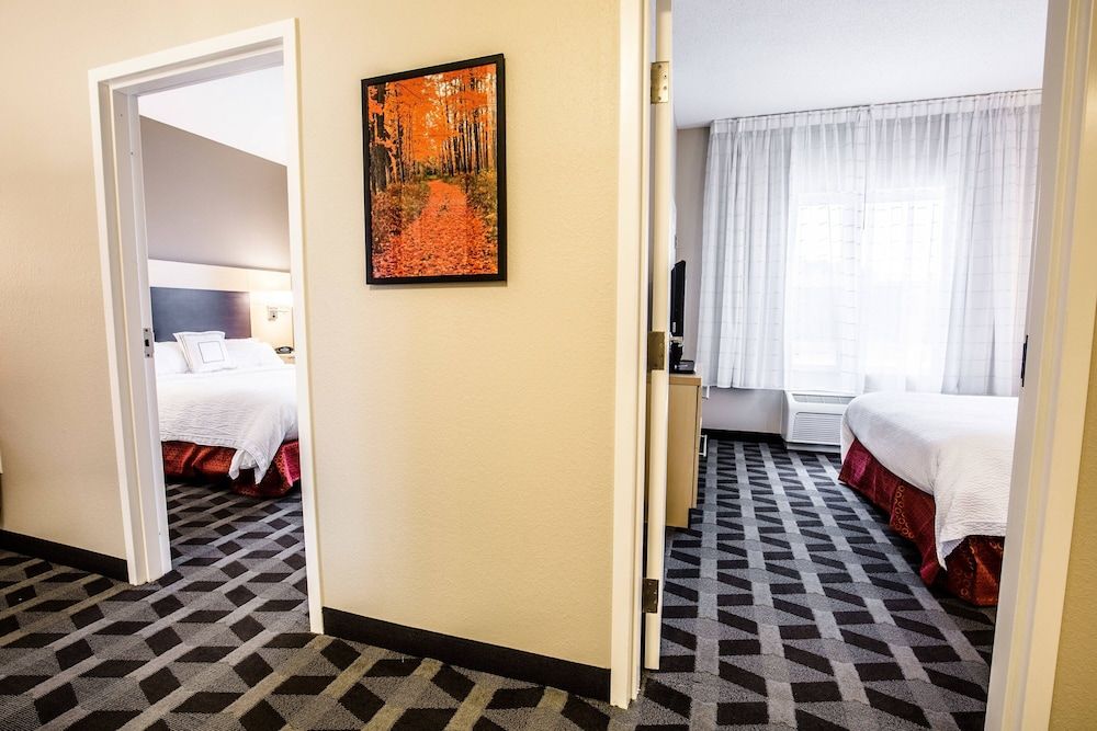 Family Suite, 2 Bedrooms (Mobility/Hearing Access, Transf Shwr)