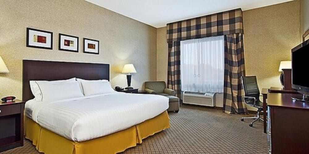 Standard Room, 1 King Bed, Accessible Bathtub, Non Smoking (Mobility, Access Tub)