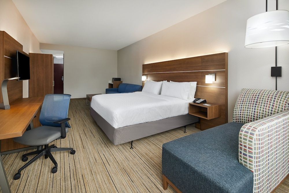 Standard Room, 1 King Bed