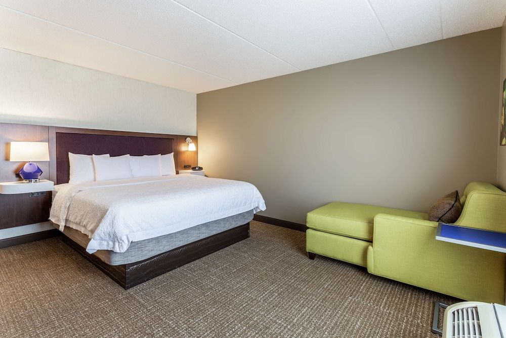 Room, 1 King Bed, Non Smoking