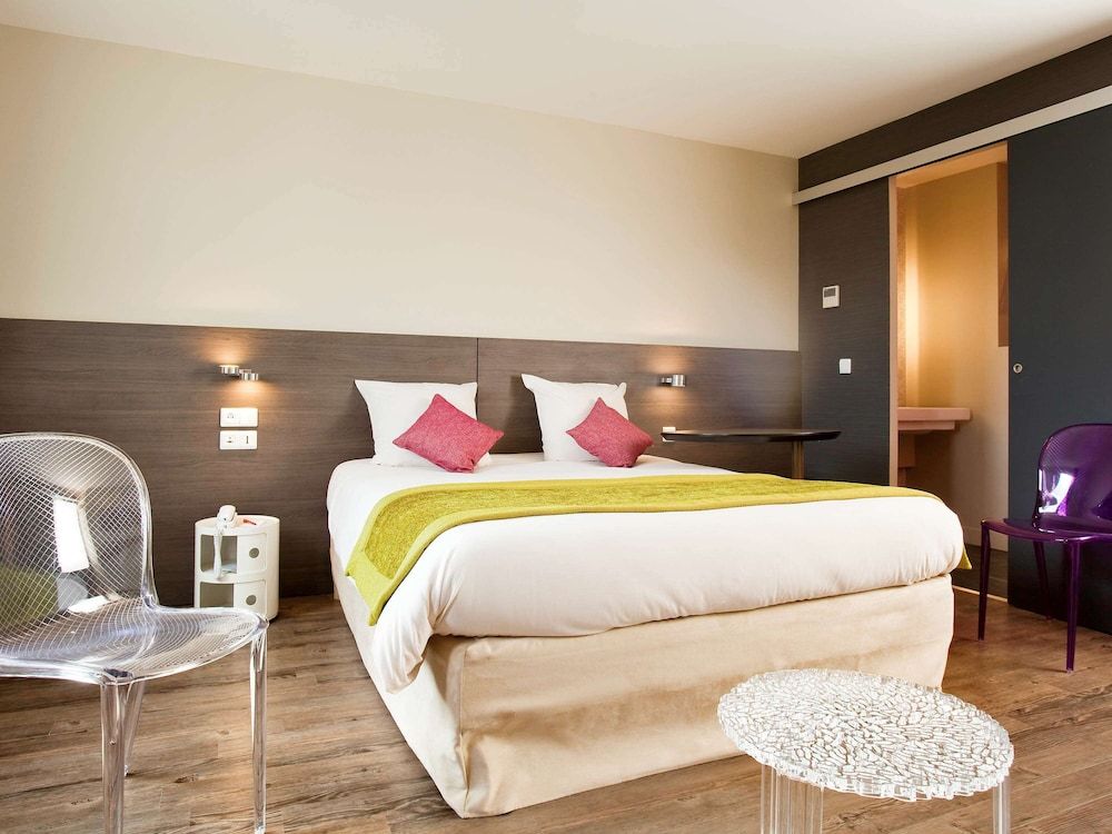 Standard Suite, 1 Double Bed with Sofa bed