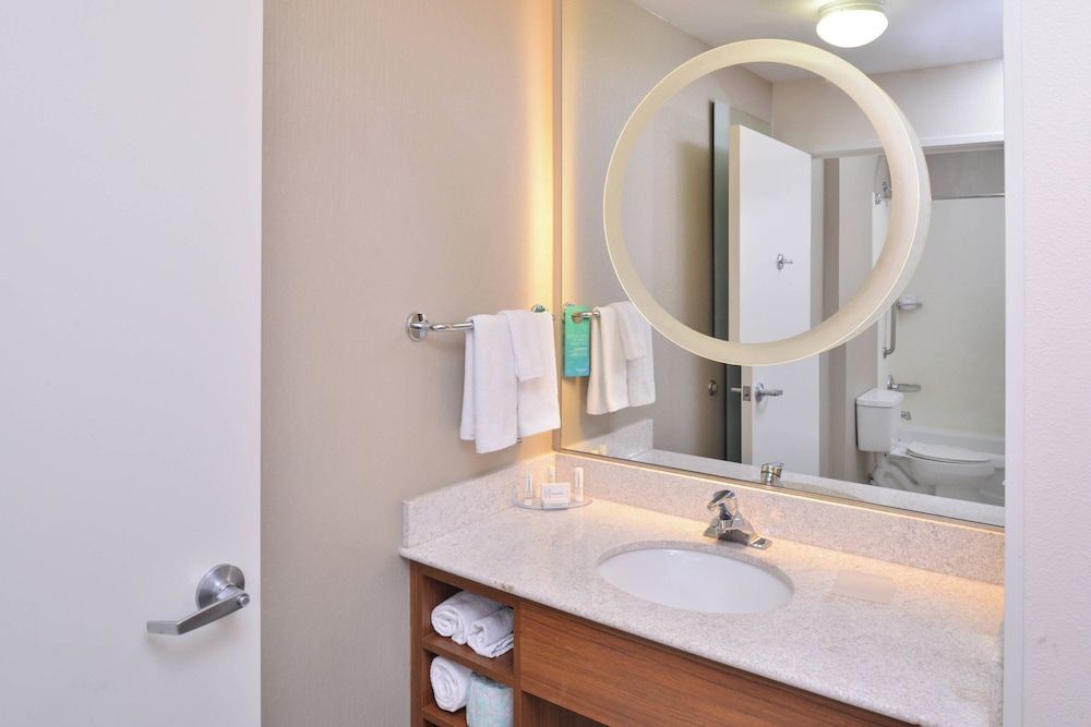 Studio Suite, 2 Queen Beds (Mobility/Hearing Accessible, Tub)