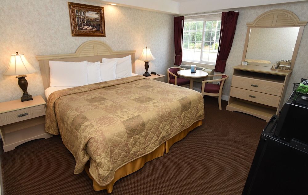Country View Inn & Suites Atlantic City Premium Room, 1 Queen Bed, Non Smoking, Refrigerator & Microwave 5
