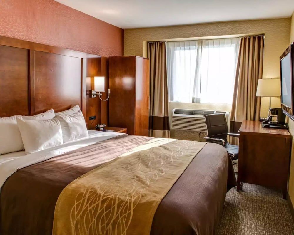 undefined Ramada by Wyndham New York Times Square West 3