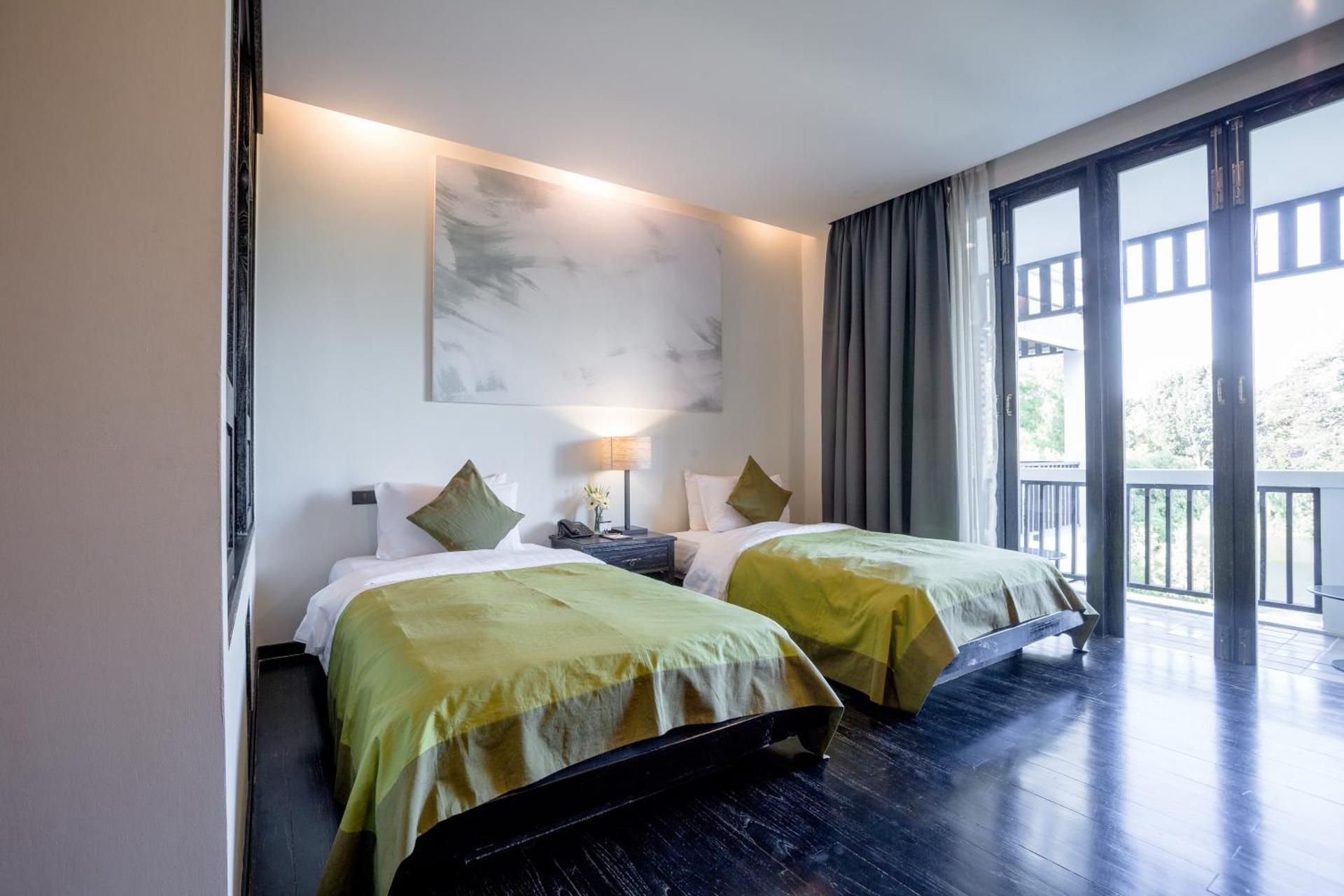 Junior Suite with Balcony