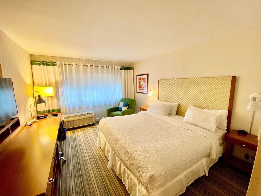 Holiday Inn Express Columbus Airport - Easton by IHG