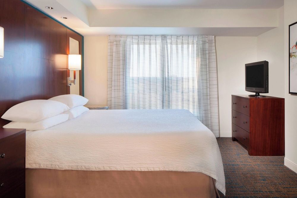 Suite, 1 Bedroom, Non Smoking, Corner