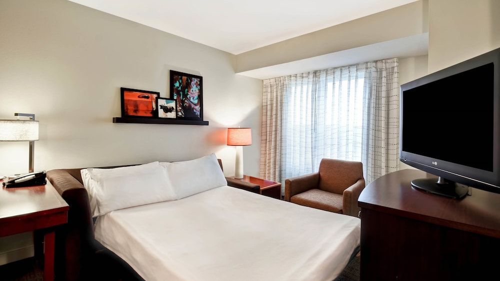 Suite, 1 Bedroom (Hearing Accessible)