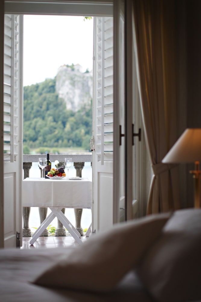 Grand Hotel Toplice - Sava Hotels & Resorts Double Room, Balcony, Lake View 4