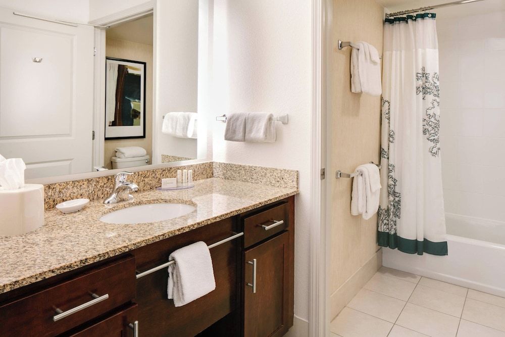 Suite, 1 Bedroom (Hearing Accessible)