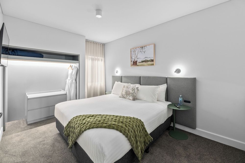 Signature Suite