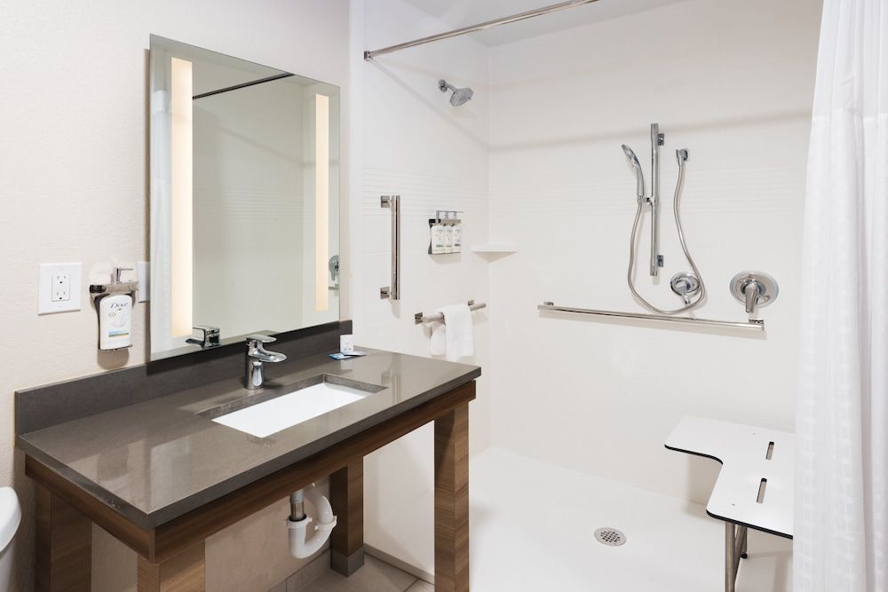 Studio, 1 Queen Bed, Accessible (Comm, Mobil Tub)
