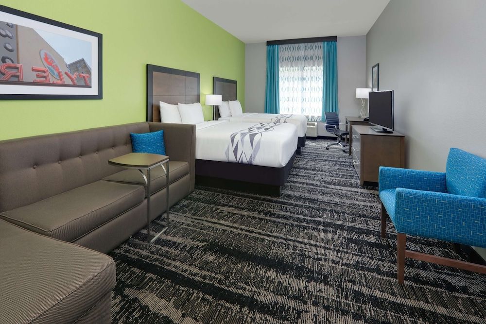 Executive Room, 2 Queen Beds, Non Smoking