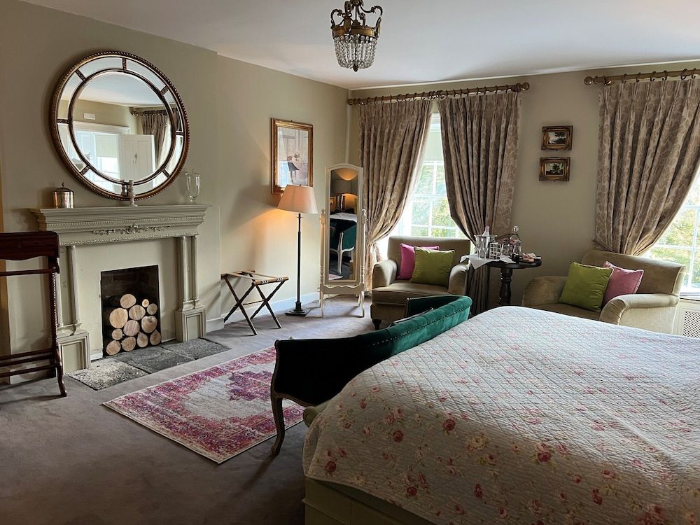 No. 1 Pery Square Hotel & Spa Heritage Period Style Room