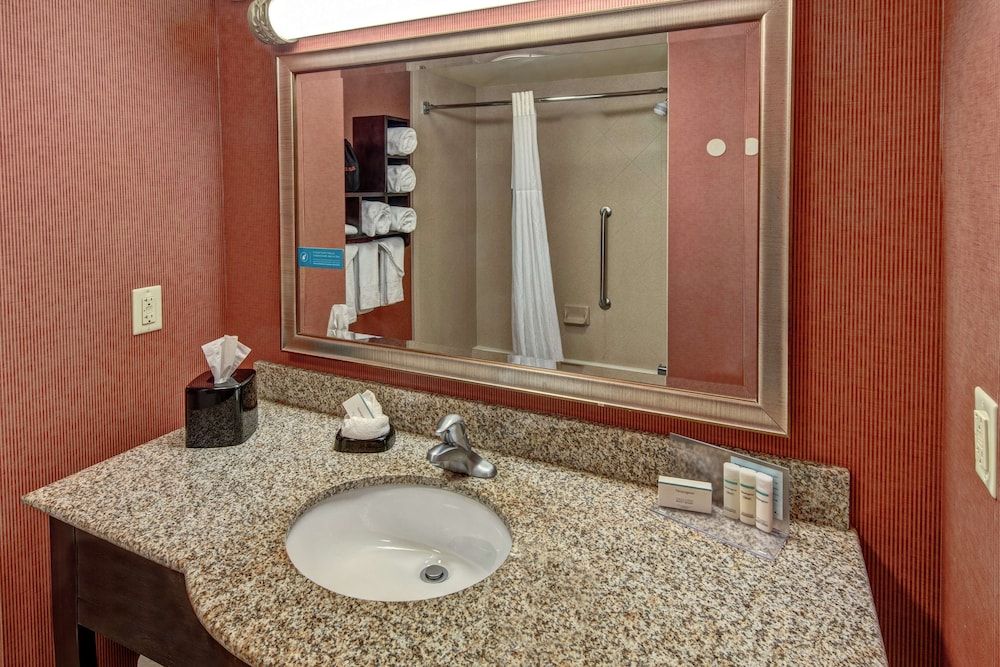 Room, 2 Queen Beds, Accessible (Hearing)