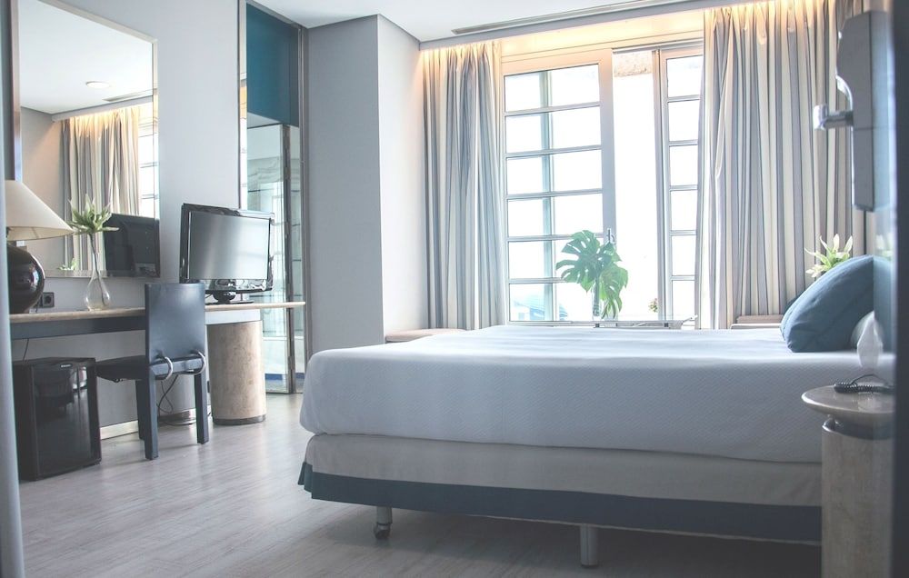 Hotel Puerto Sherry Premium Room 2