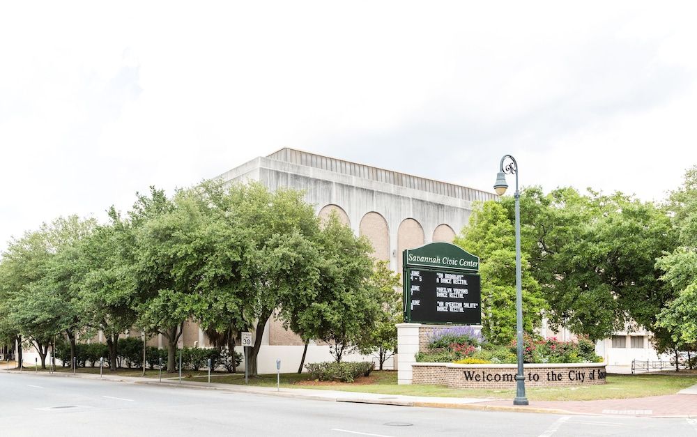 undefined SpringHill Suites Savannah Downtown / Historic District 7