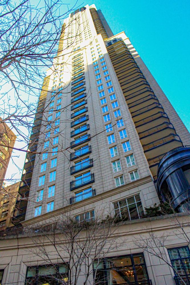 undefined Waldorf Astoria Chicago 6
