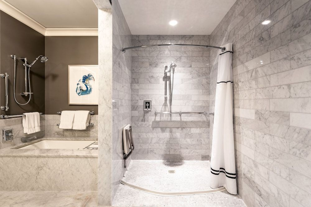 Waldorf Astoria Chicago Superior Room, 1 King Bed, Accessible (Roll-In Shower) 6