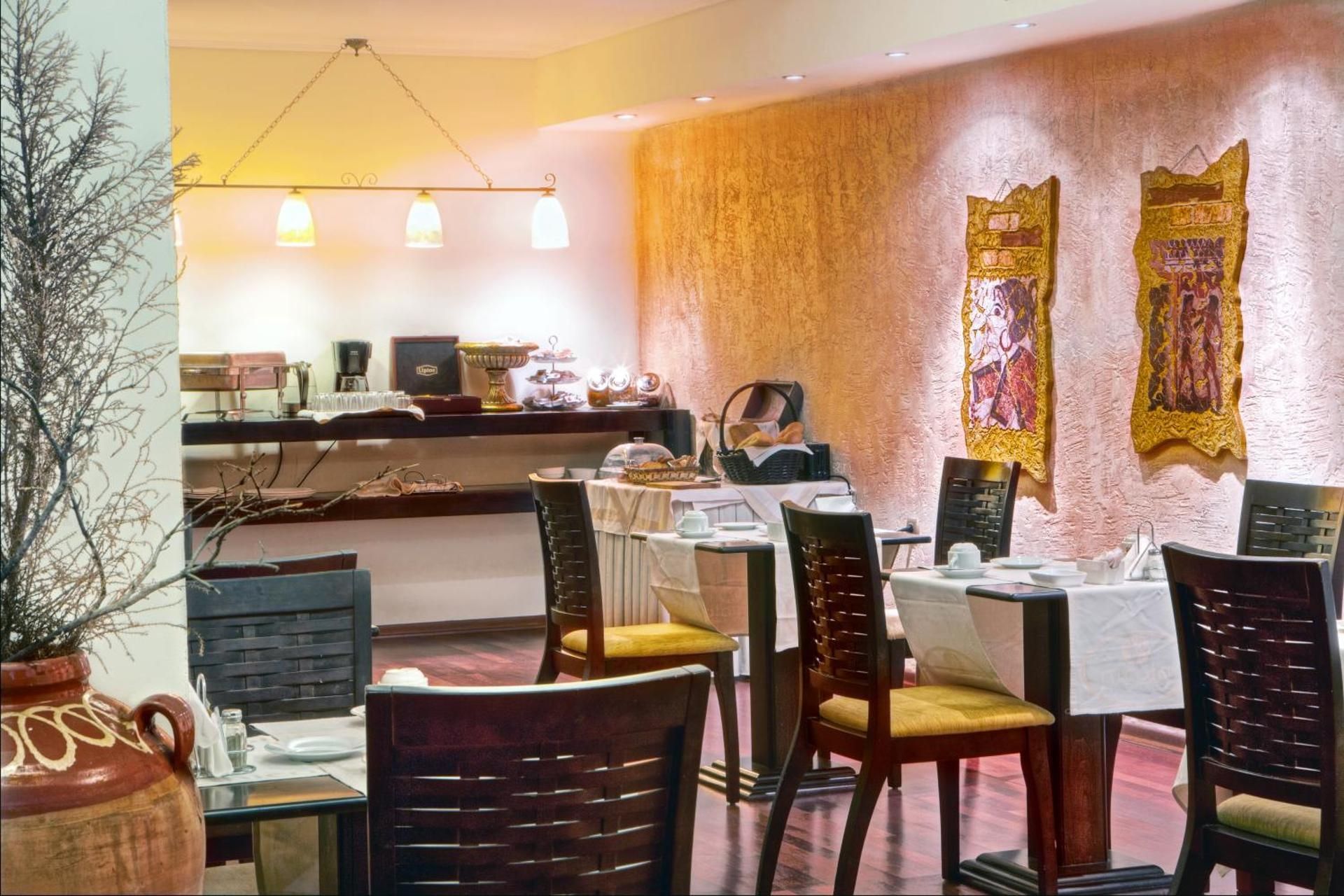 undefined Nicola Hotel 5