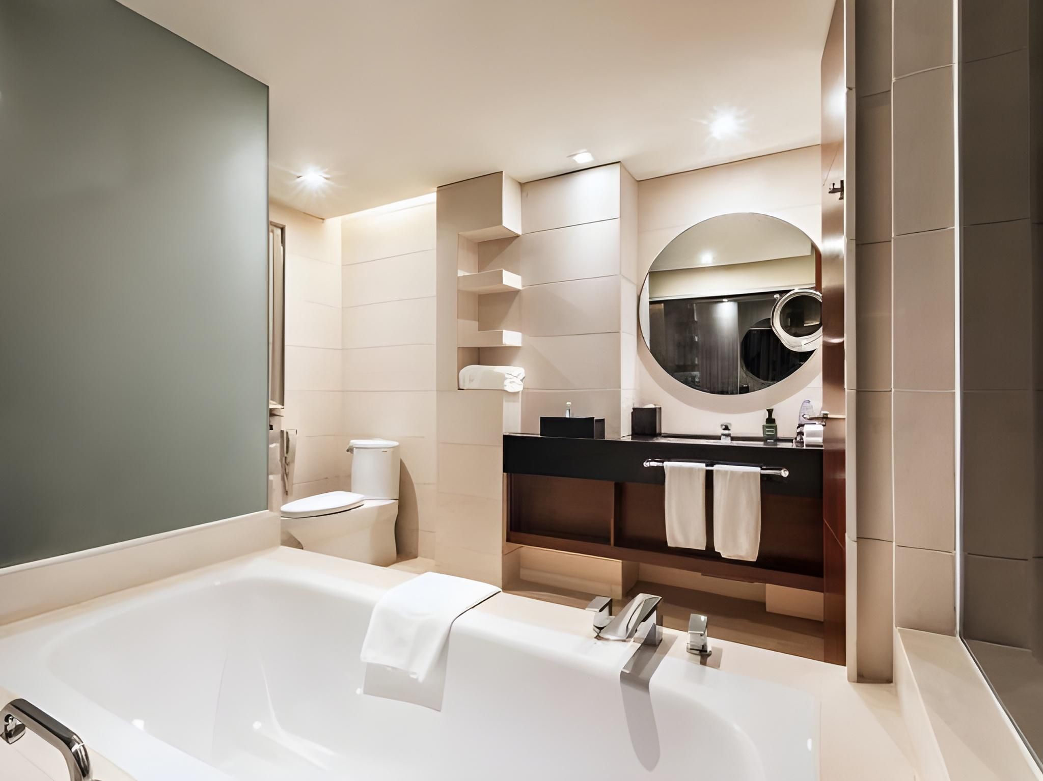 Deluxe Suite