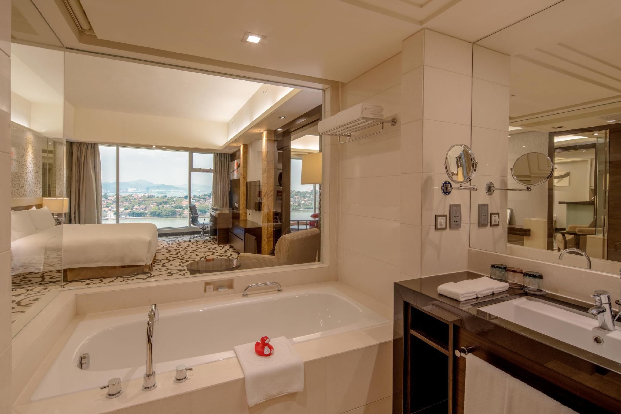 Family Sea Veiw Suite