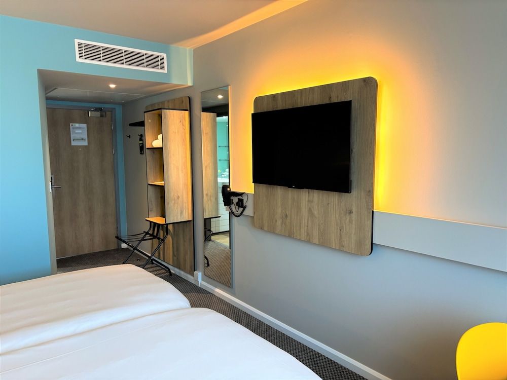 B&B HOTEL Ipswich Twin Room 2