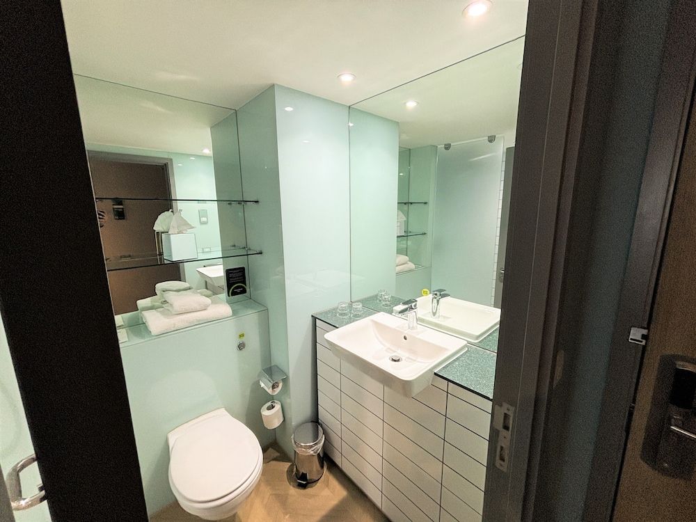 B&B HOTEL Ipswich Twin Room 4