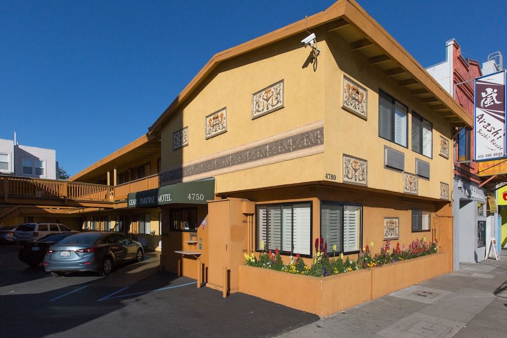 undefined Geary Parkway Motel 5