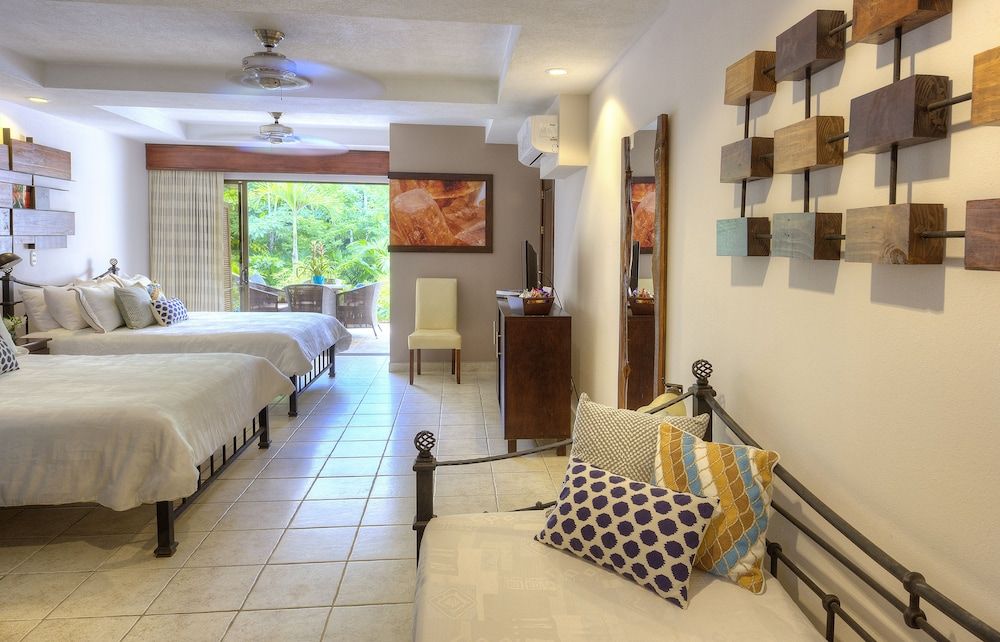 Pumilio Mountain & Ocean Hotel YAMIPA SUITE - Kitchen & 2 Queen Beds 11