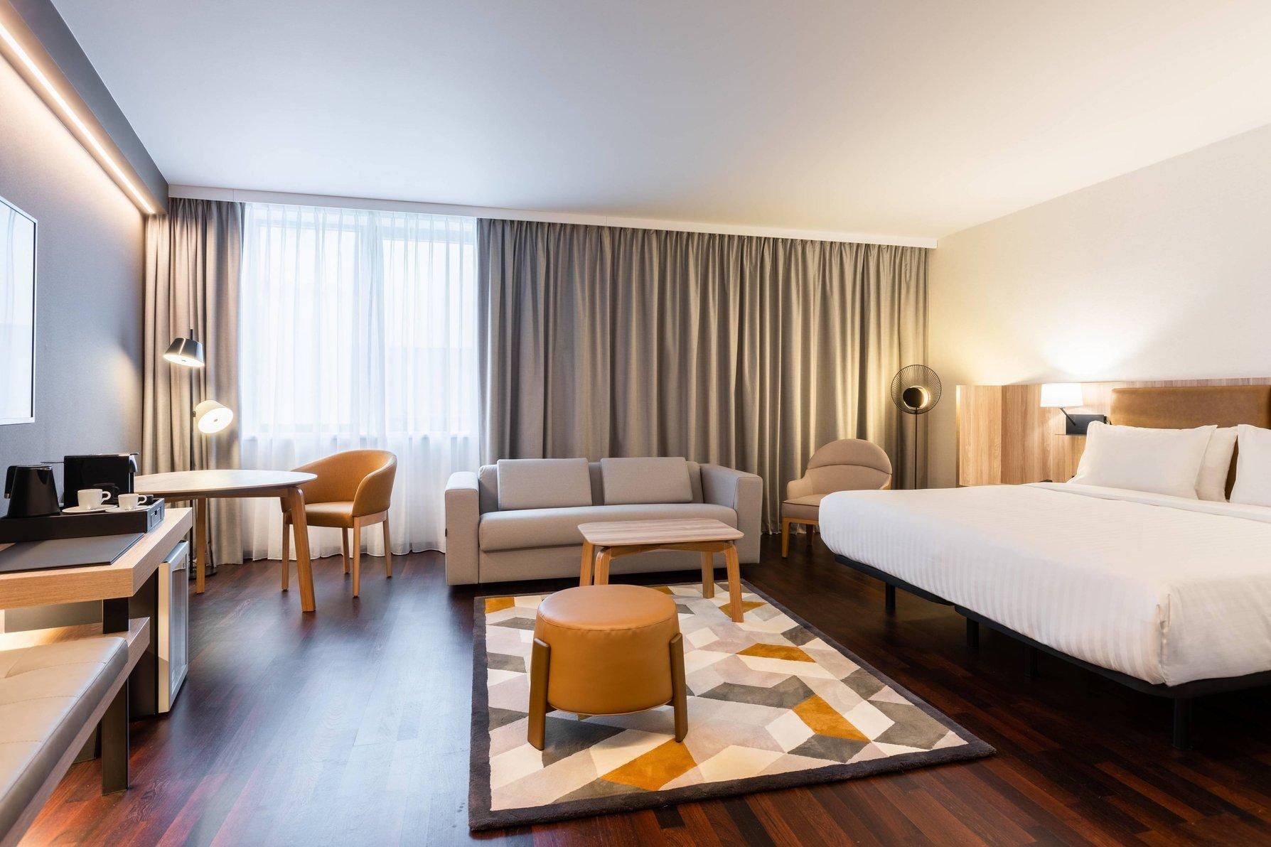Executive, Guest room, 1 King, Sofa bed