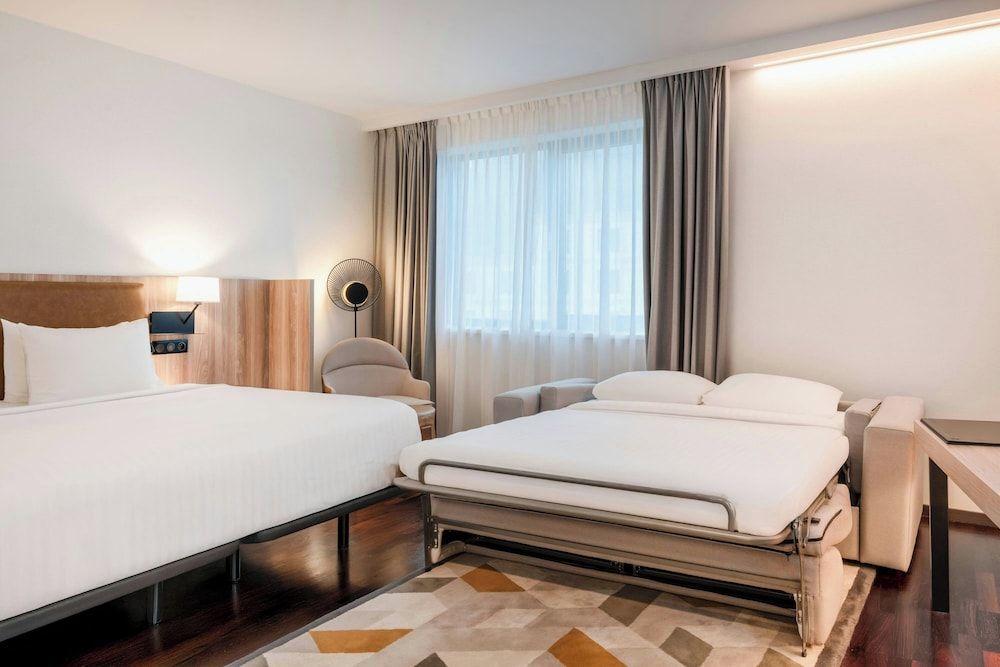 Executive Room, 1 King Bed with Sofa bed