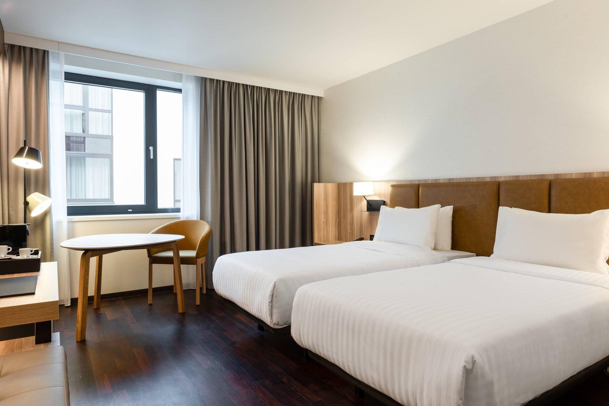 Standard, Guest room, 2 Twin, Courtyard view