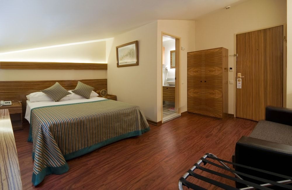 undefined Hotel Buyuk Keban 4