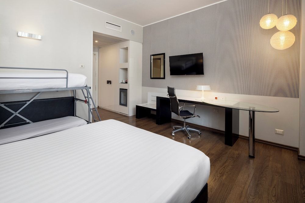Standard Room, Multiple Beds