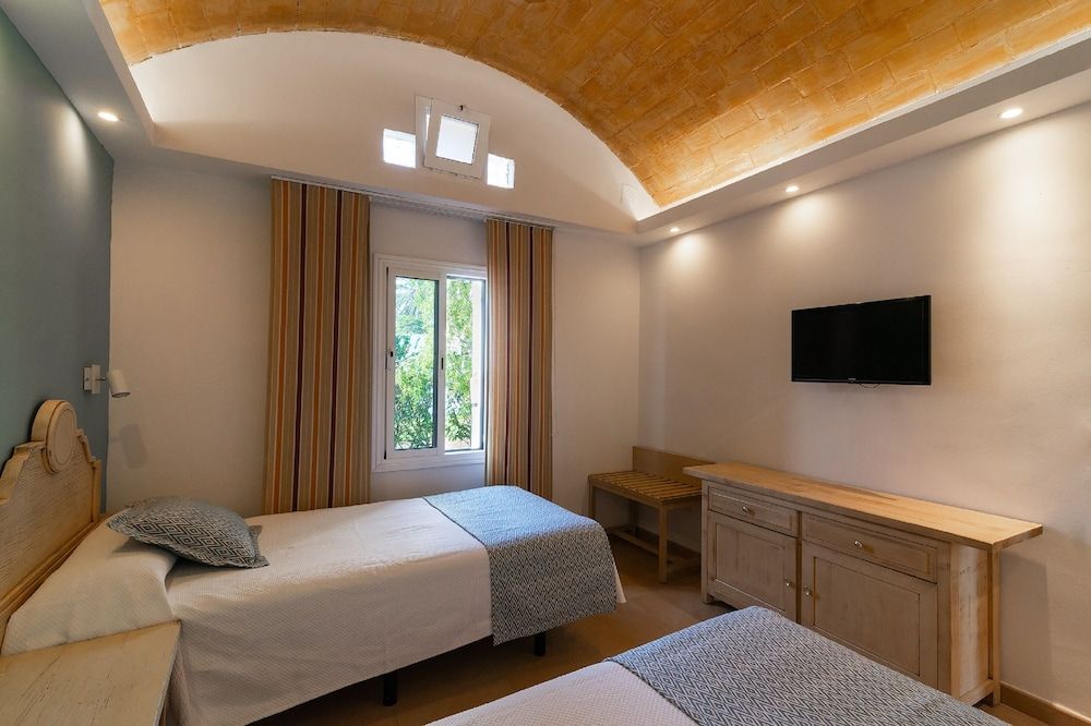 Bungalows Cordial Biarritz Superior Bungalow, 2 Bedrooms (2 adults and 2 children) 4