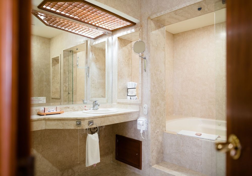 Suite, 1 King Bed (Master)
