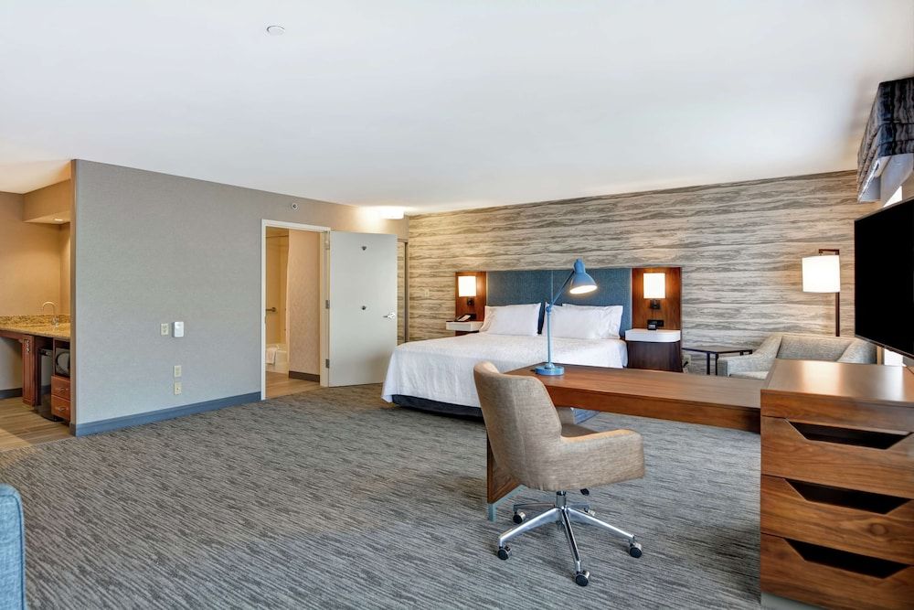 undefined Hampton Inn Moab 2