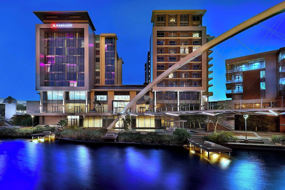 undefined Cape Town Marriott Hotel Crystal Towers 6