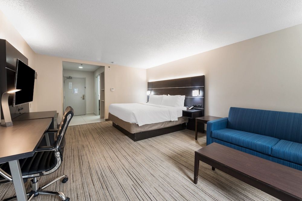 Standard Room, 1 King Bed