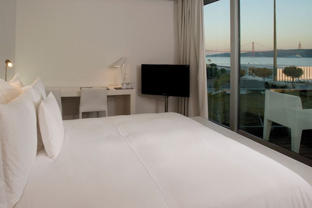 Altis Belem Hotel & Spa, Member of Design Hotels Superior Double Room, Balcony