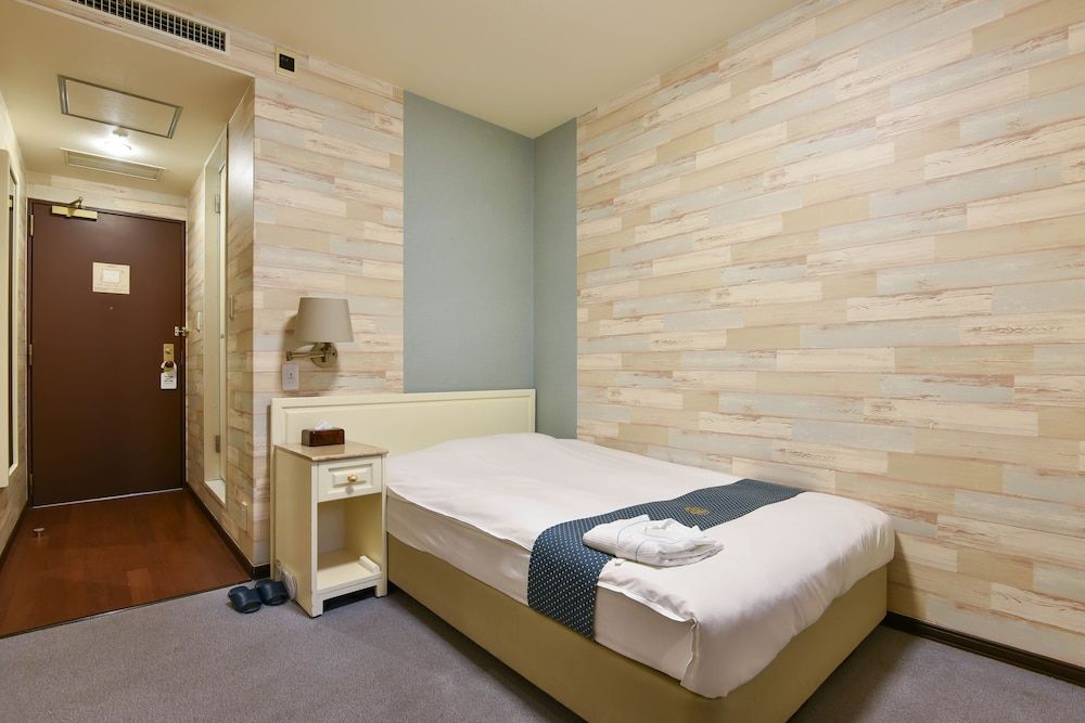 undefined New Osaka Hotel Shinsaibashi 9