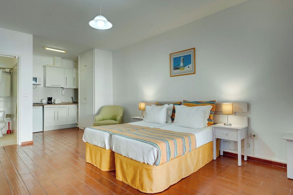 undefined Muthu Balaia Sol