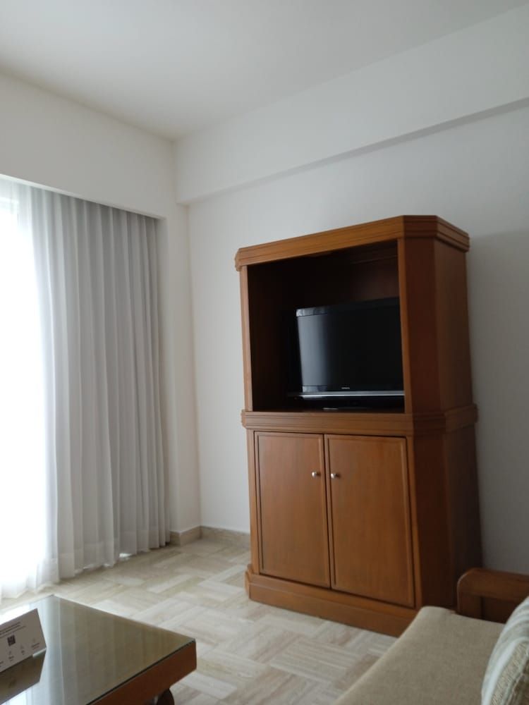 Ocean Breeze Nuevo Vallarta Family Suite 6