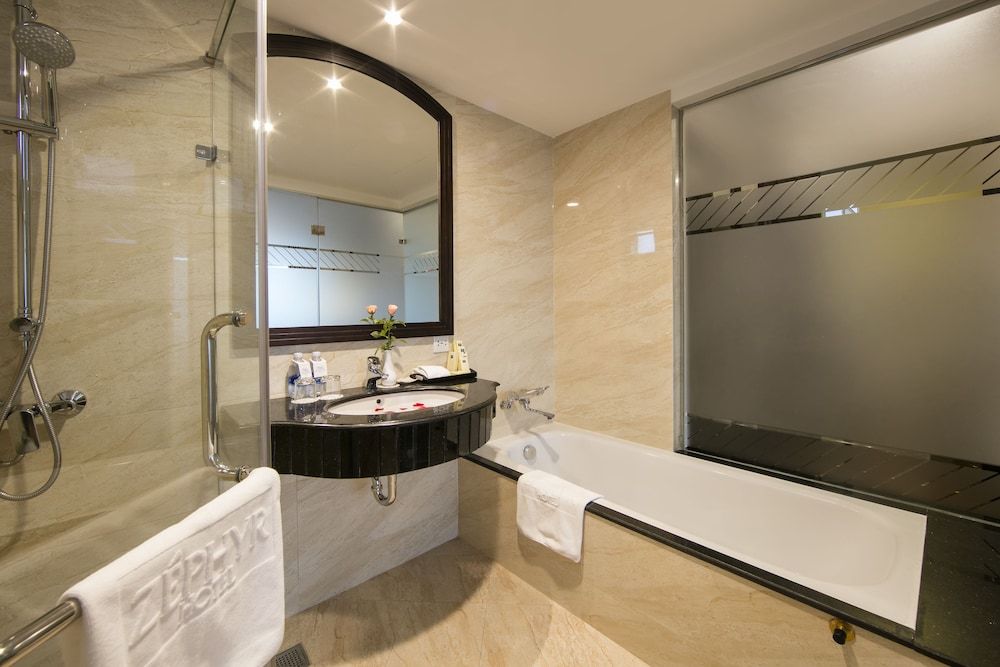 undefined Zephyr Suites Boutique Hotel 10