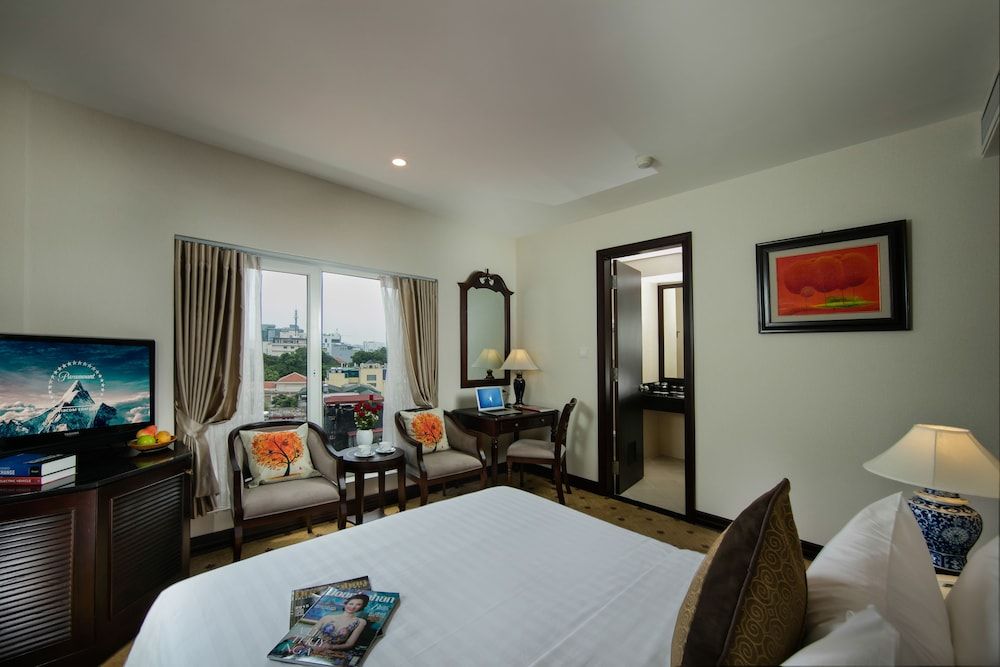 Zephyr Suites Boutique Hotel Premium Deluxe Double or Twin 3