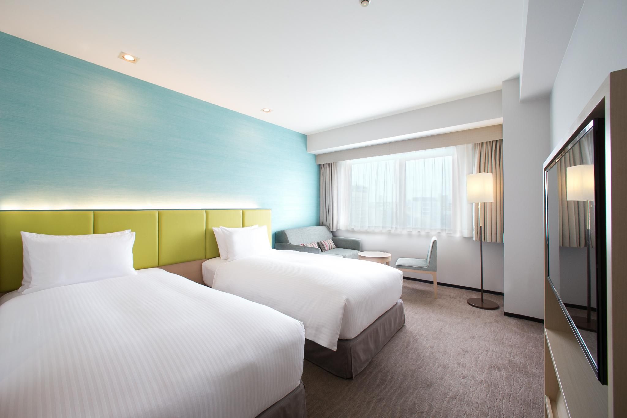 2 Single Beds Premium