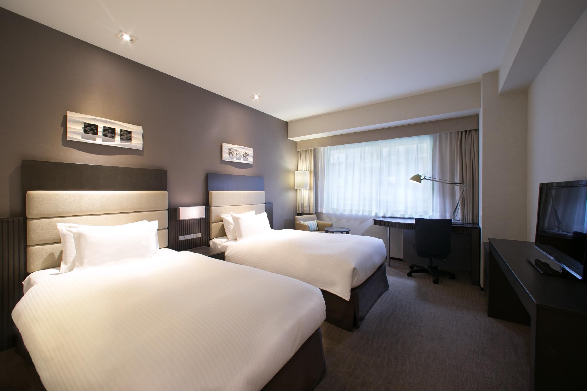 2 Single Beds Premium