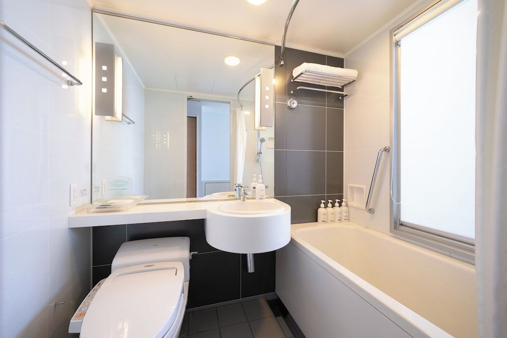 undefined Holiday Inn Osaka Namba by IHG 9