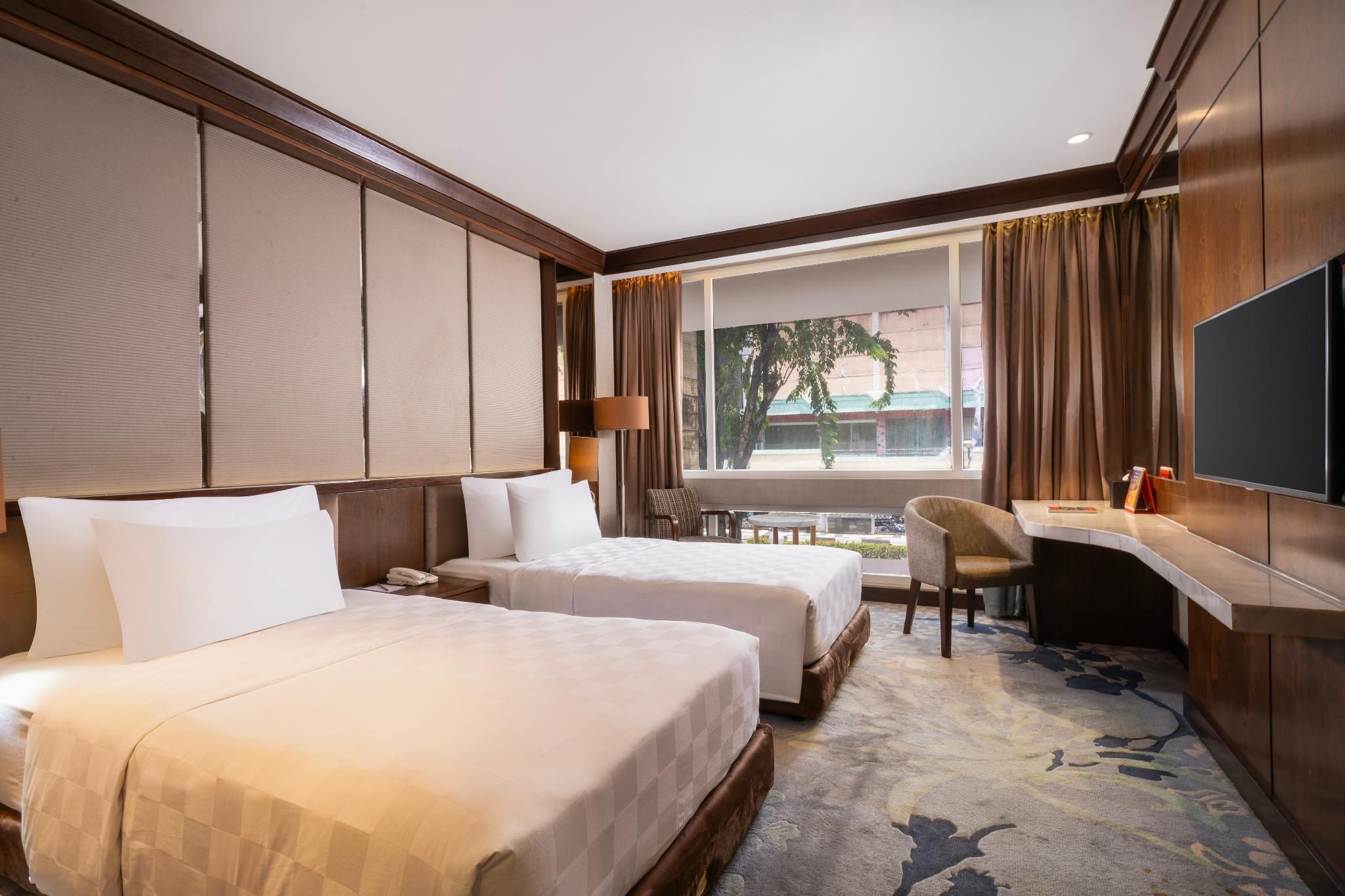 Deluxe Twin Bed